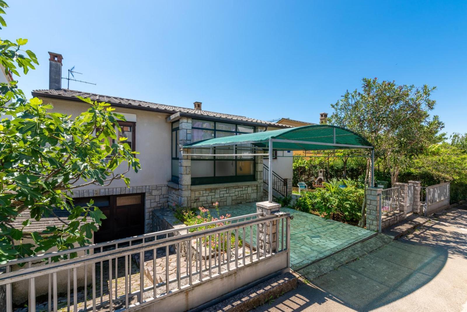 Apartment 5203-1 For 6 Pers In Poreč